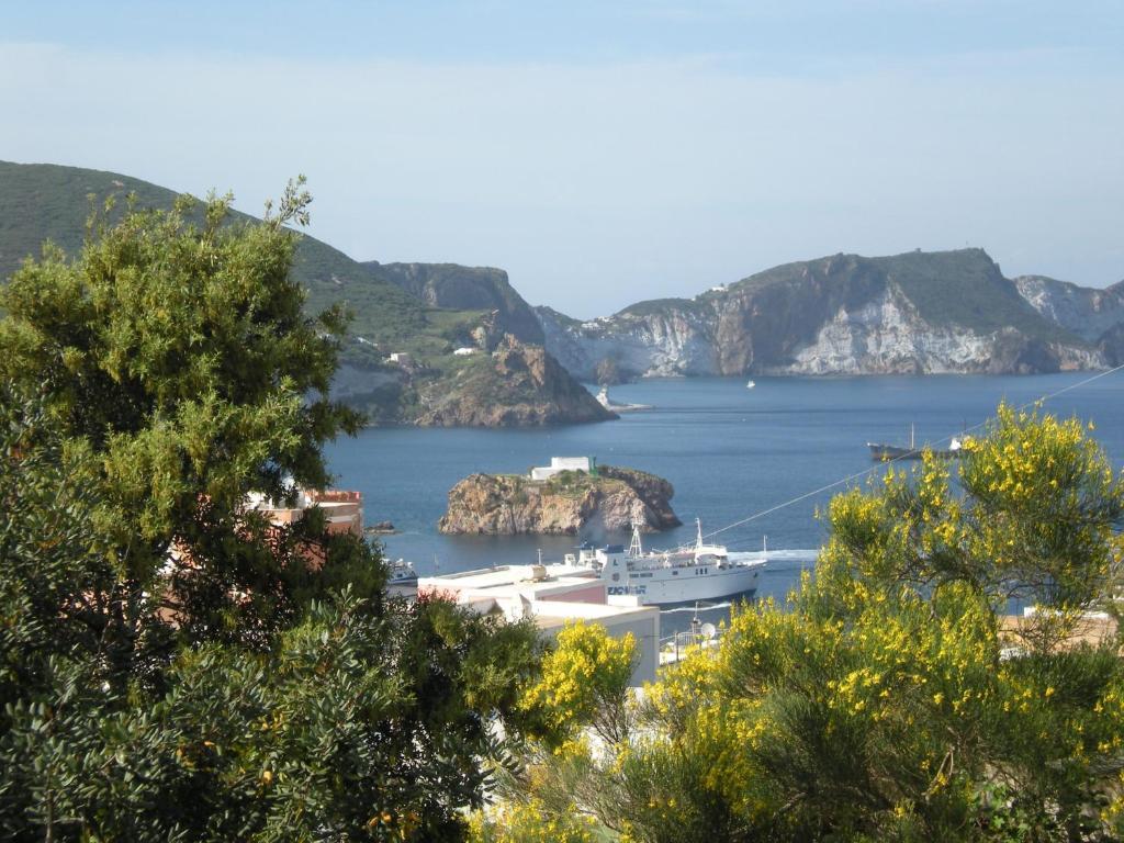 Villa Pina Ponza Exterior foto